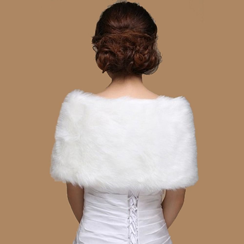 Cape d'hiver en fourrure blanc - Shawl Wrap Winter avis et prix